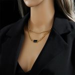 Squared_Glass_Layer_Neckpiece