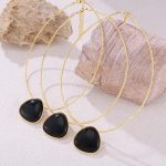 Wholesale-Jewelry-Retro-British-Style-Triangle-304-Stainless-Steel-Agate-18K-Gold-Plated-Inlay-Necklace_3